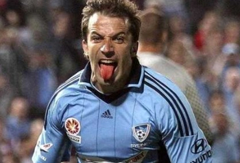 利兹联主帅：连续在强队上拿分很不容易，这些功劳属于球员们