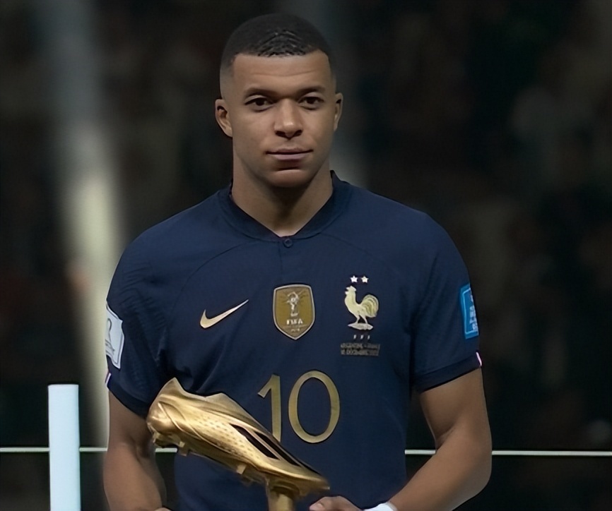 阿斯：贝林在皇马和英格兰同时陷入困境，他难以融入战术体系（阿斯：贝林在皇马与英格兰双线受挫，战术适配成难题）