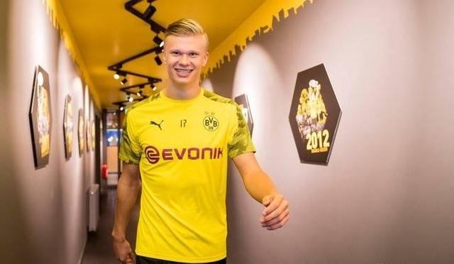 王晓龙：在西班牙踢球竞争很大，缺乏学习和社交能力会很困难