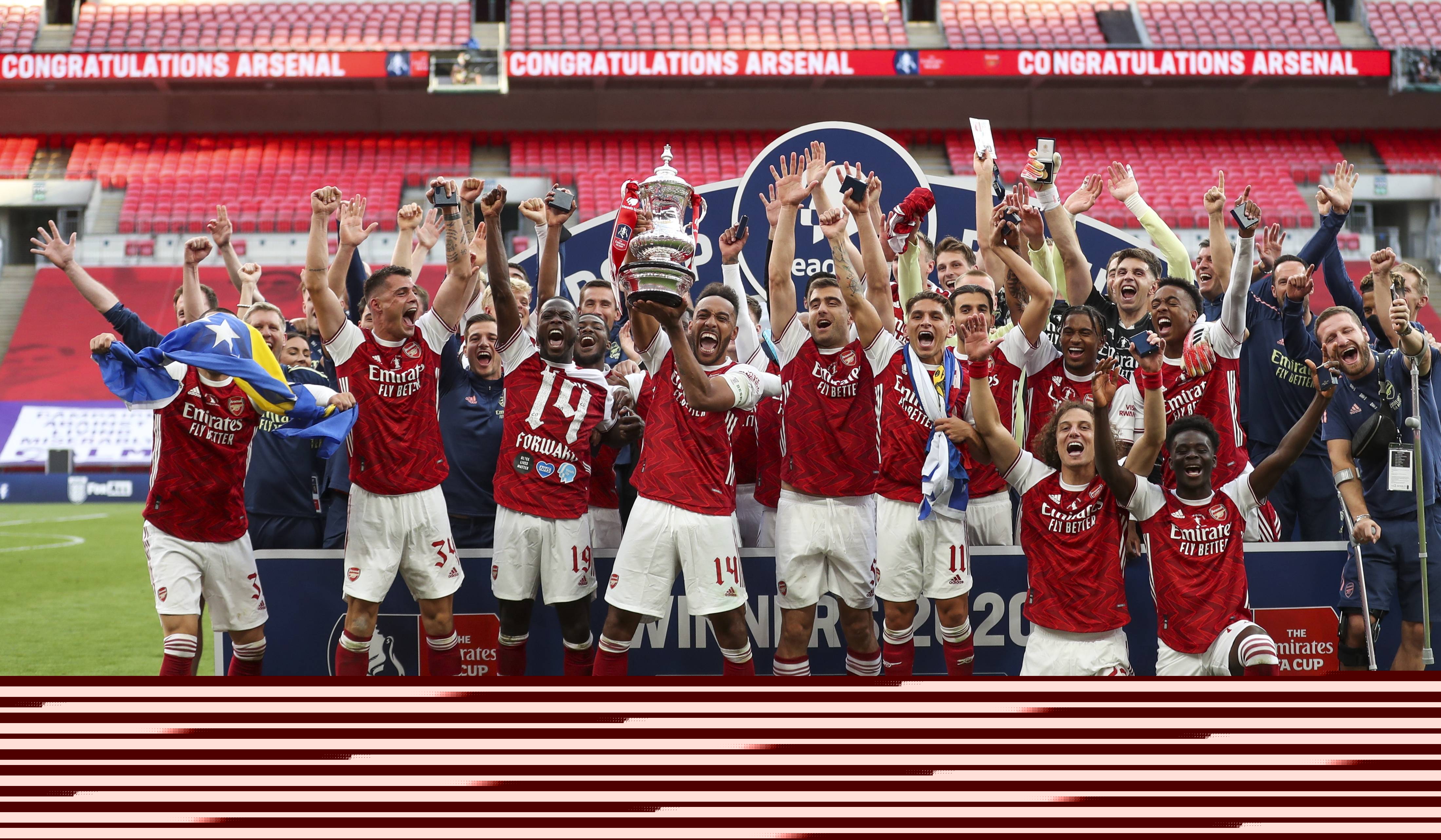 波兰主帅：莱万能在11月出场；巴萨和弗里克没对他感到不满