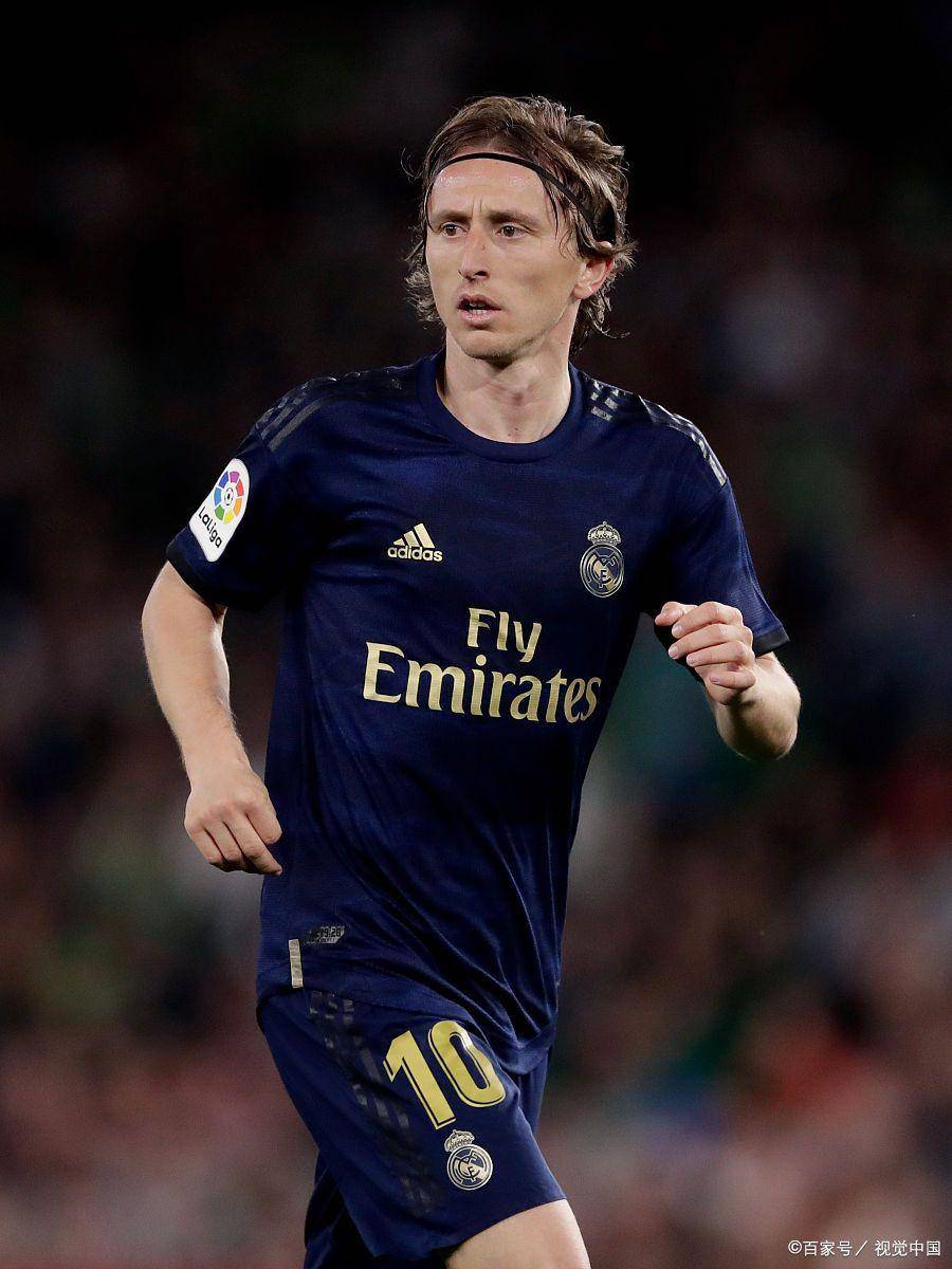 篮球篮网外援突然爆发，全场砍下35分