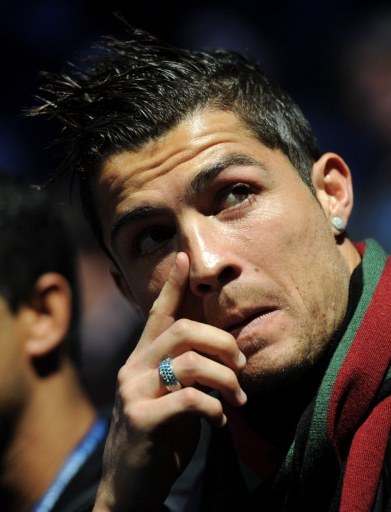 一座金靴，一队降级