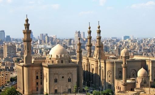 德甲战报：勒威林造三球，斯图加特4-0十人云达不莱梅（德甲：勒威林参与三球，斯图加特4-0大胜10人云达不莱梅）